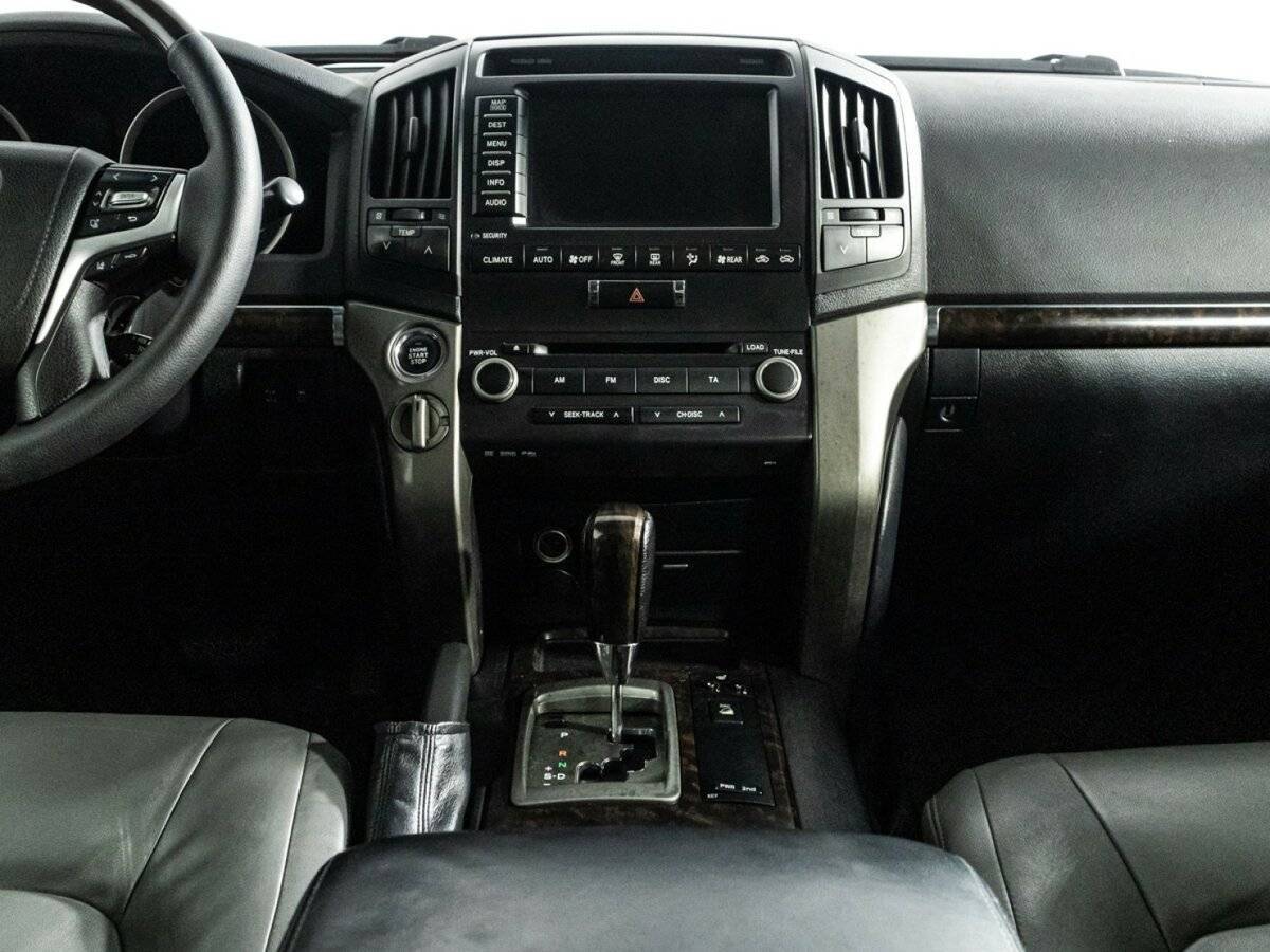Toyota Land Cruiser с пробегом — 2008 год. Фото: #13