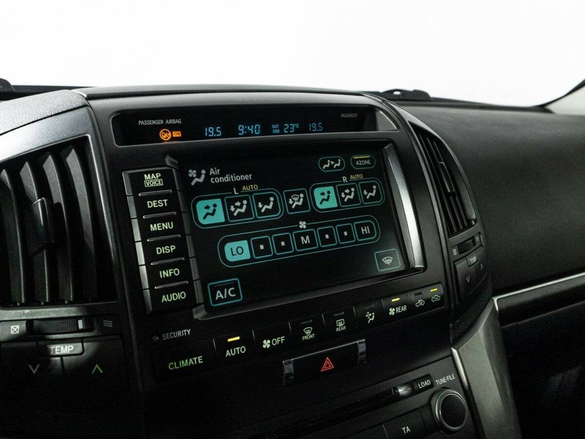 Toyota Land Cruiser с пробегом — 2008 год. Фото: #22