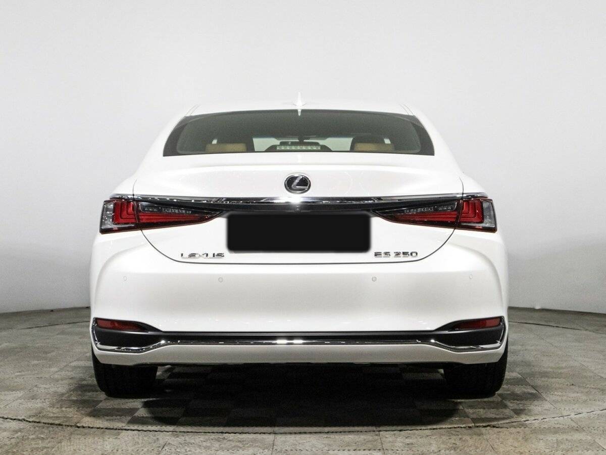 Lexus ES с пробегом — 2019 год. Фото: #5