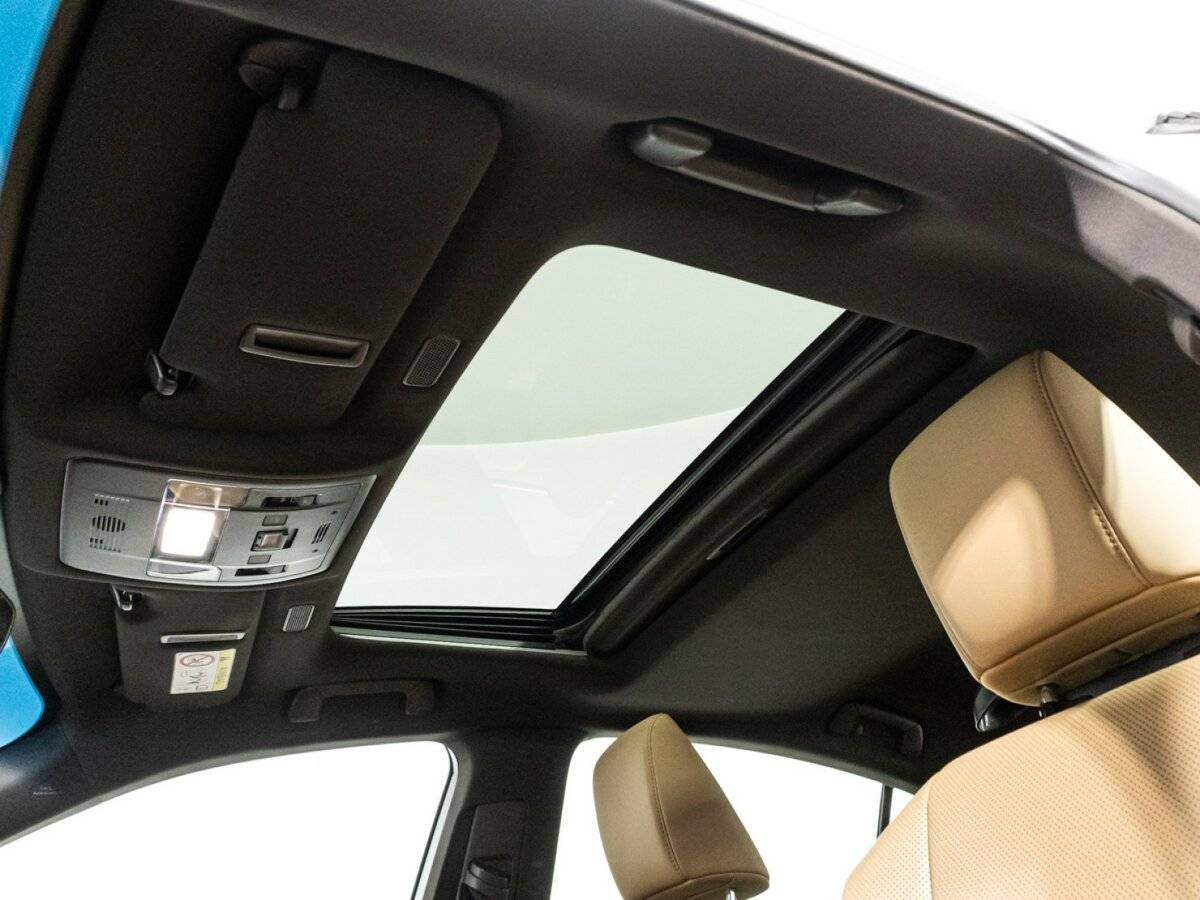 Lexus ES с пробегом — 2019 год. Фото: #24