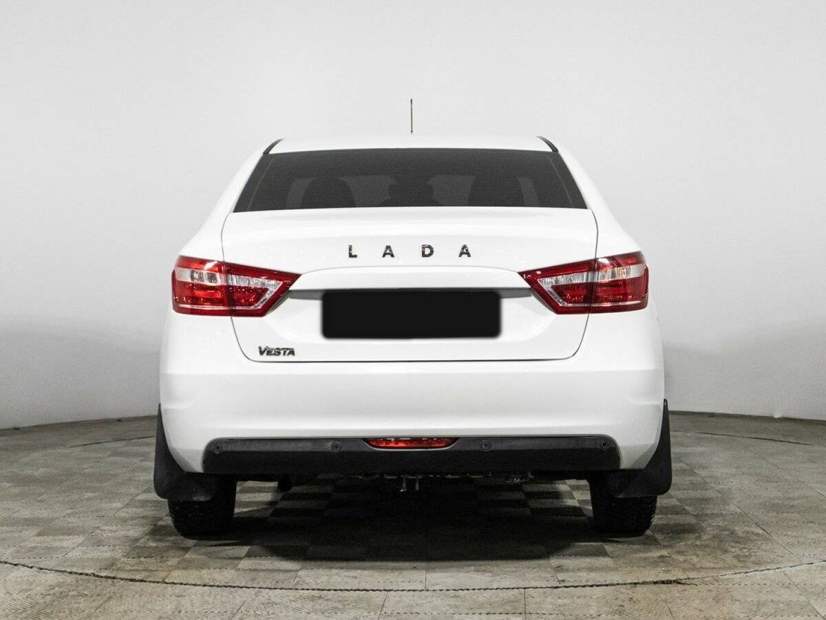 Lada (ВАЗ) Vesta с пробегом — 2019 год. Фото: #5