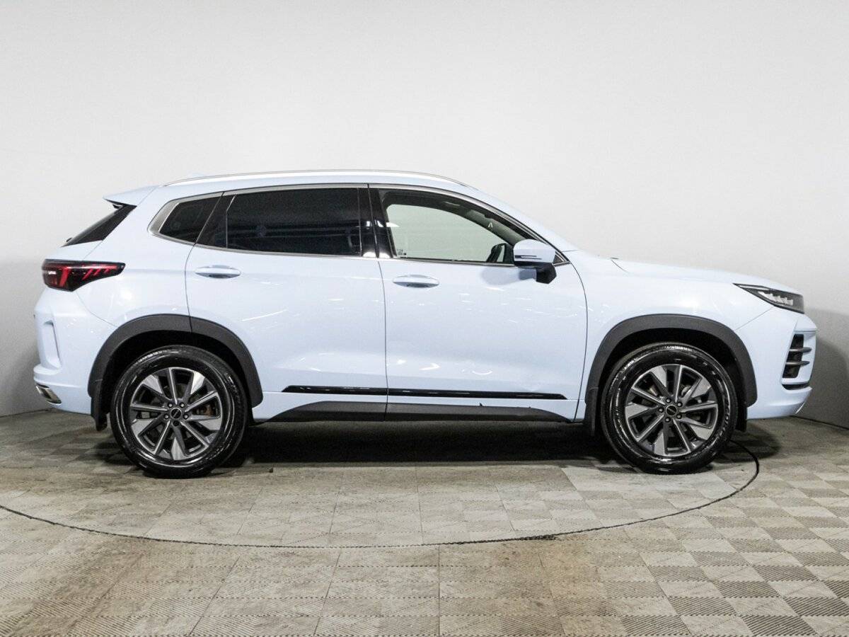 EXEED LX с пробегом — 2023 год. Фото: #3