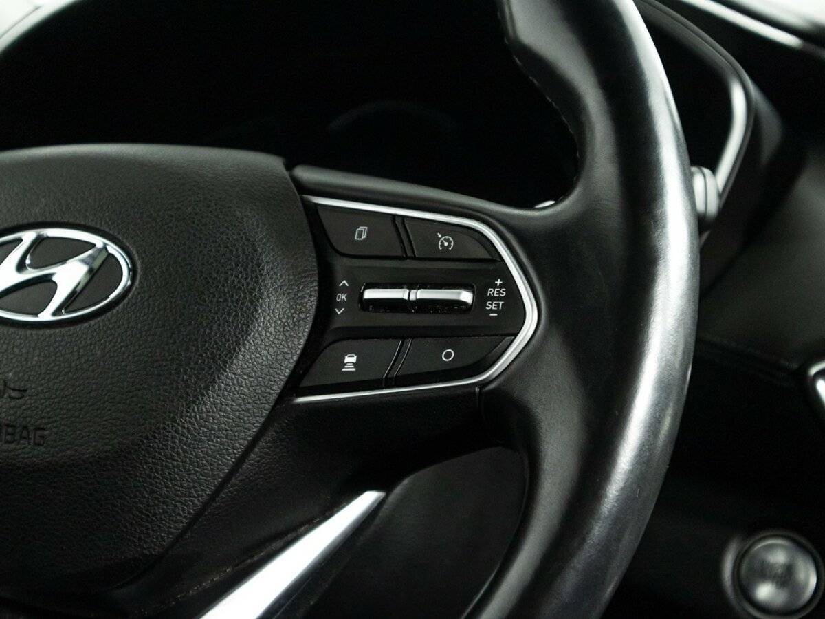 Hyundai Santa Fe с пробегом — 2019 год. Фото: #28