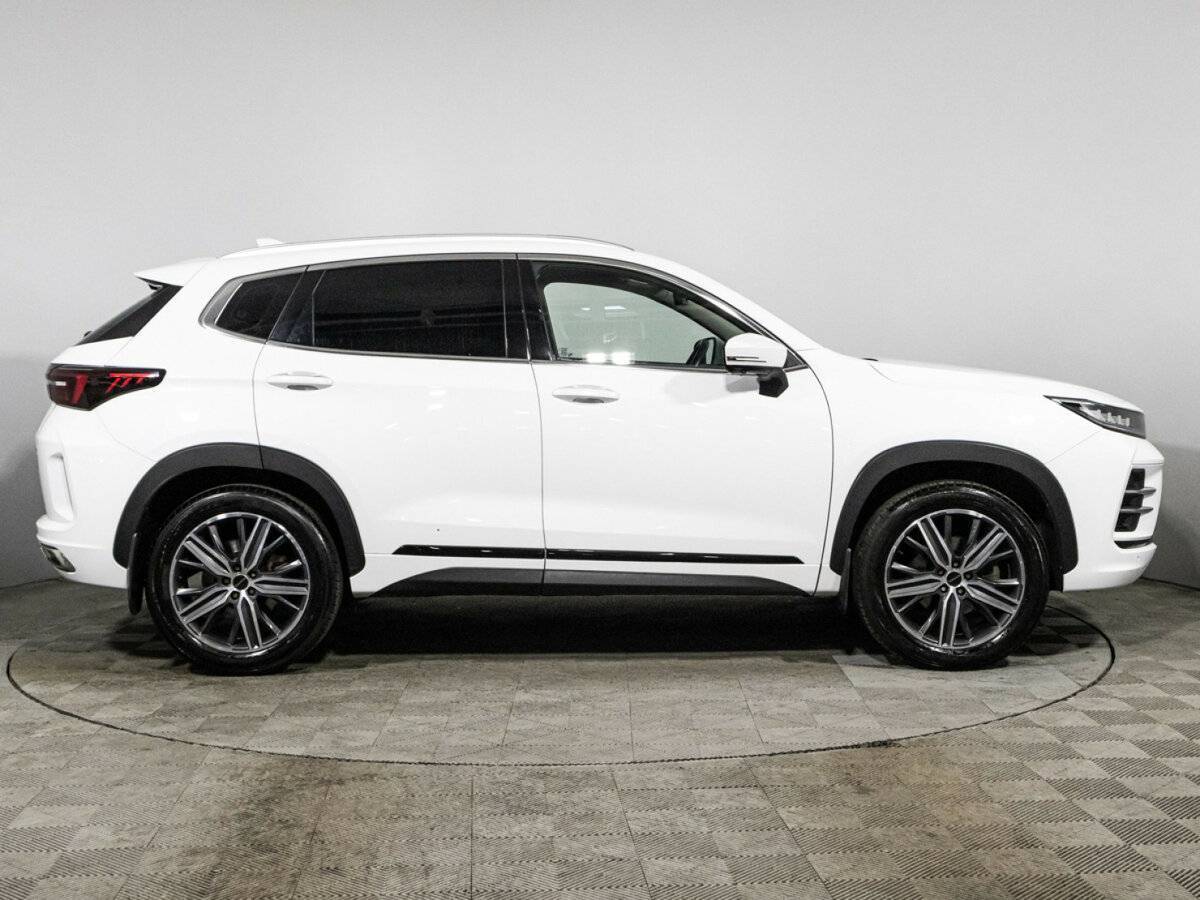 EXEED LX с пробегом — 2022 год. Фото: #3