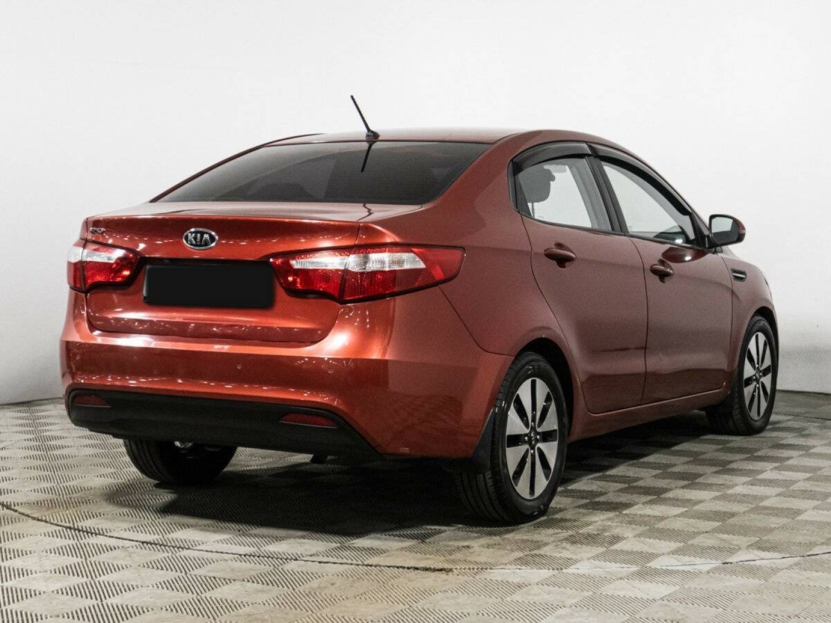 Kia Rio с пробегом — 2011 год. Фото: #4