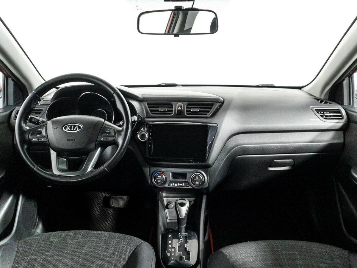 Kia Rio с пробегом — 2011 год. Фото: #12