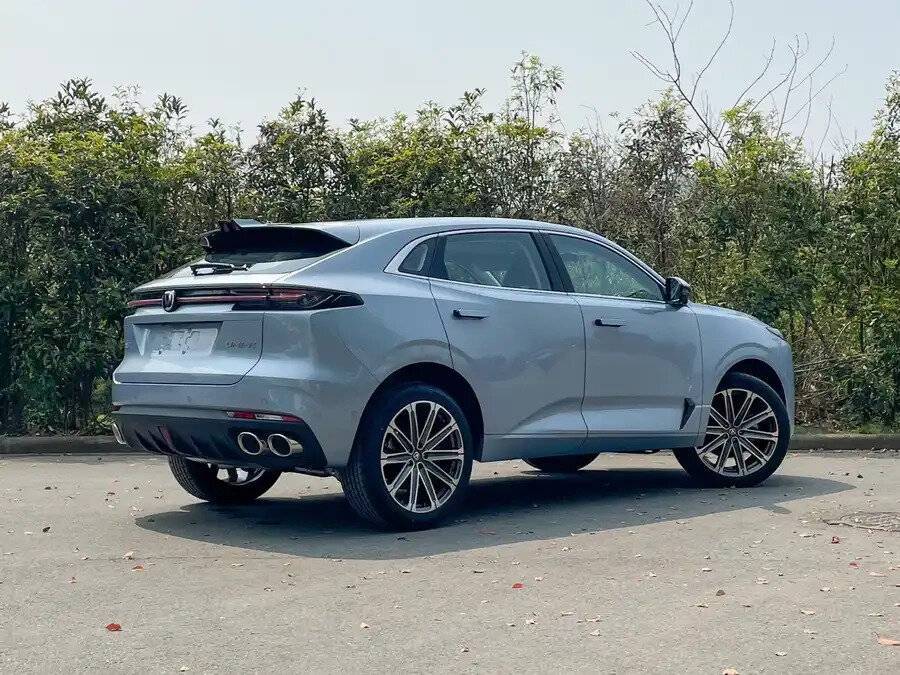 Changan UNI-K с пробегом — 2022 год. Фото: #2