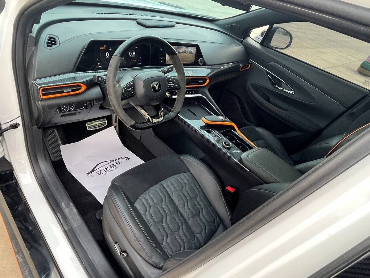 Changan UNI-T с пробегом — 2022 год. Фото: #6