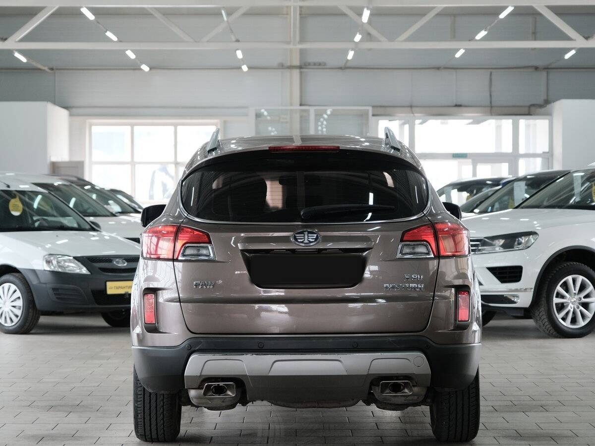 FAW Besturn X80 с пробегом — 2017 год. Фото: #2