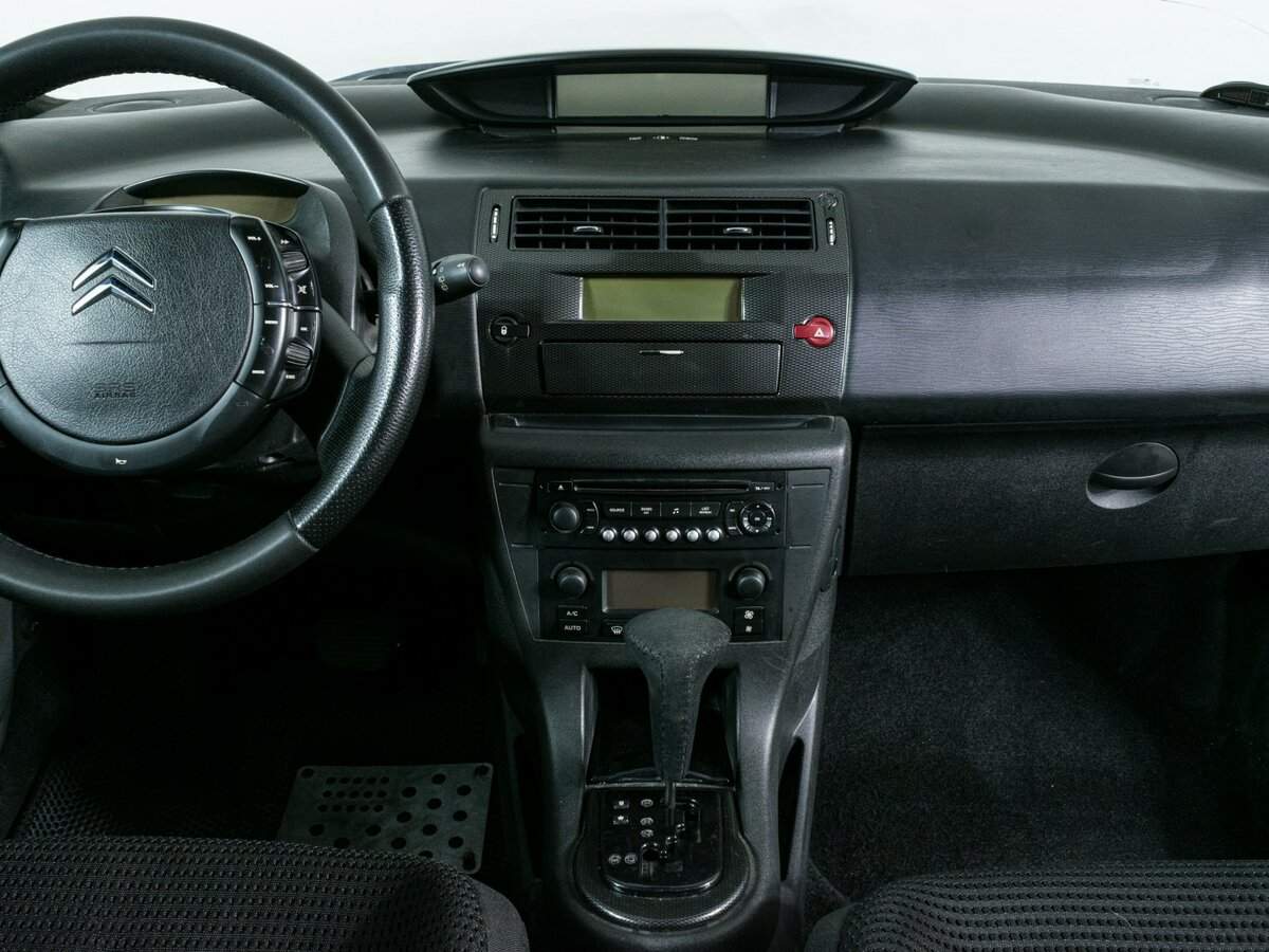 Citroen C4 с пробегом — 2006 год. Фото: #10