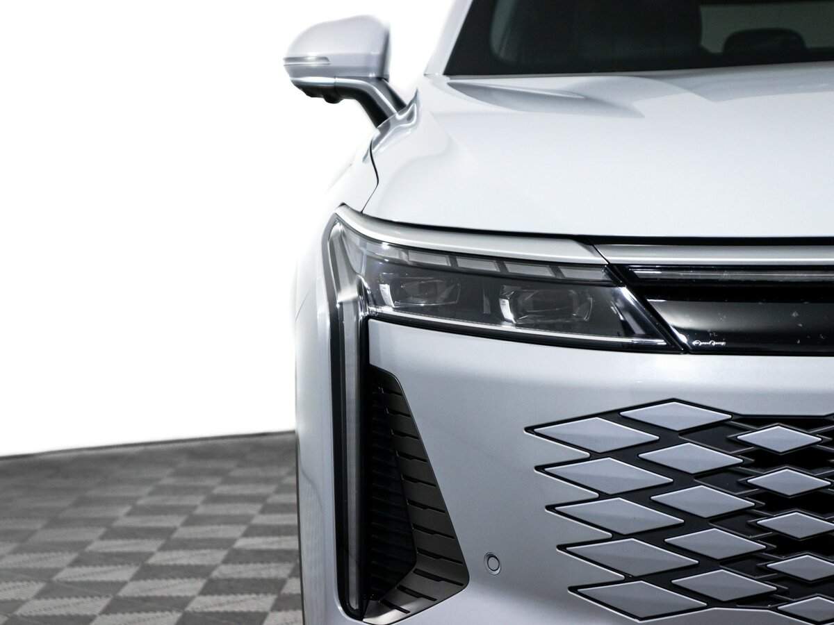 EXEED RX с пробегом — 2023 год. Фото: #17