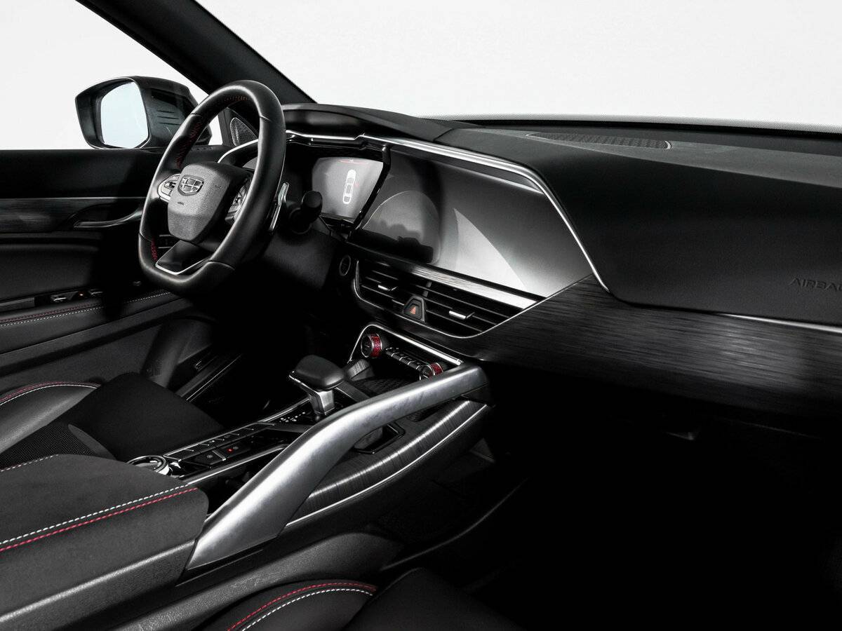 Geely Tugella с пробегом — 2023 год. Фото: #8