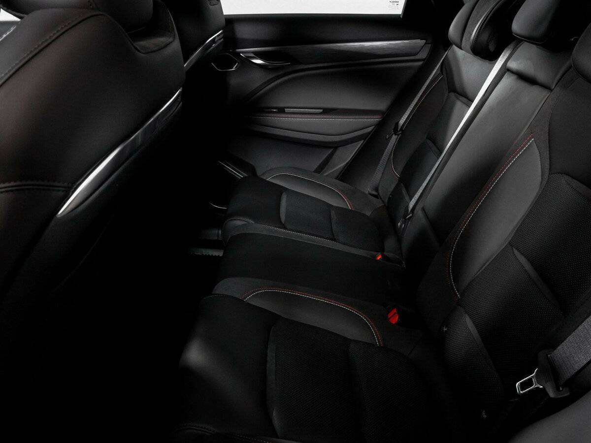 Geely Tugella с пробегом — 2023 год. Фото: #9