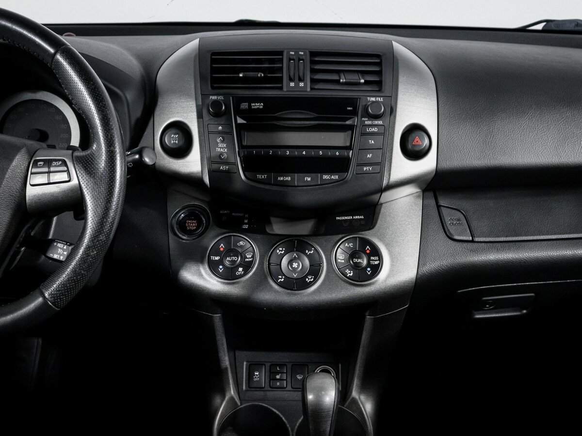 Toyota RAV4 с пробегом — 2010 год. Фото: #12