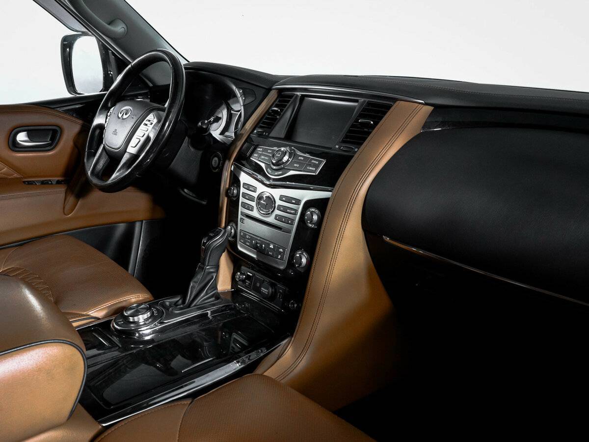 Infiniti QX80 с пробегом — 2018 год. Фото: #8