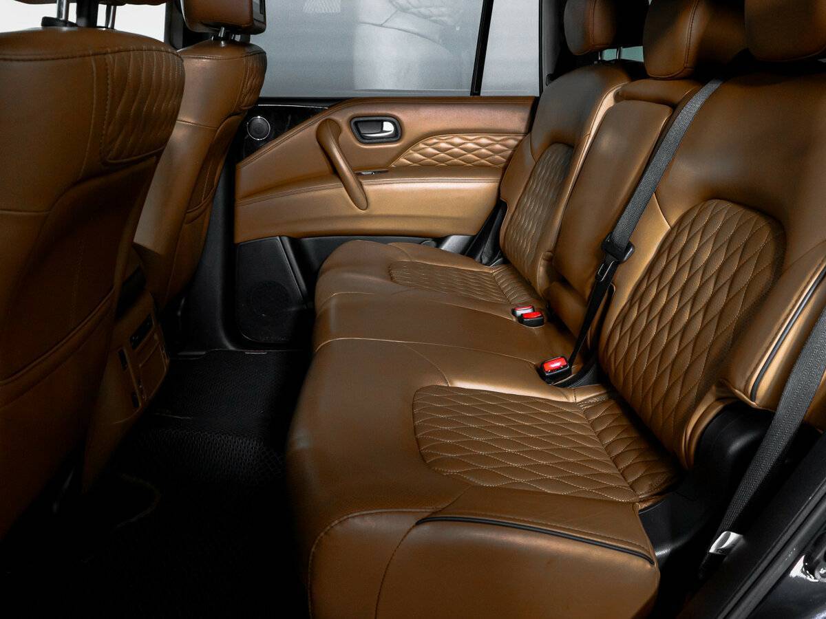 Infiniti QX80 с пробегом — 2018 год. Фото: #9