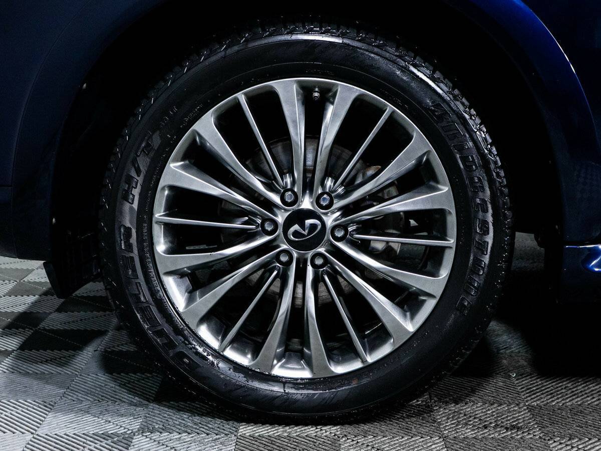Infiniti QX80 с пробегом — 2018 год. Фото: #13