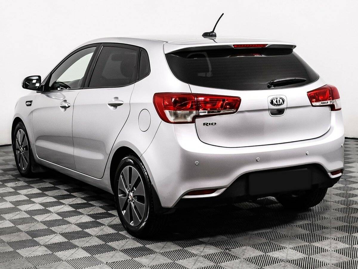 Kia Rio с пробегом — 2017 год. Фото: #6