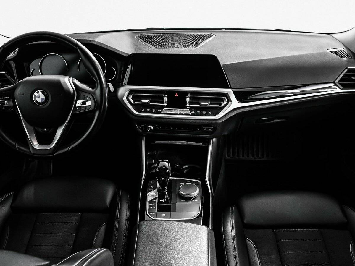 BMW 3 серии с пробегом — 2019 год. Фото: #10
