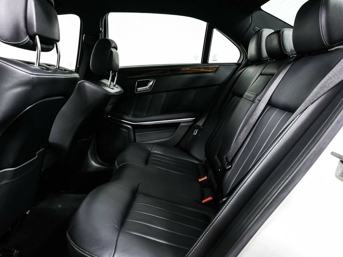 Mercedes-Benz E-Класс с пробегом — 2014 год. Фото: #12