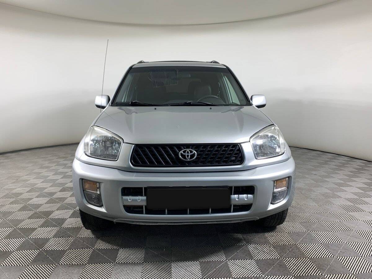 Toyota RAV4 с пробегом — 2002 год. Фото: #1