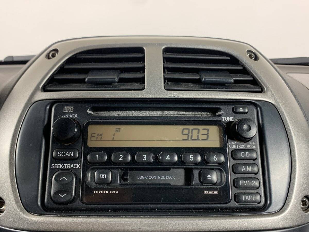 Toyota RAV4 с пробегом — 2002 год. Фото: #14