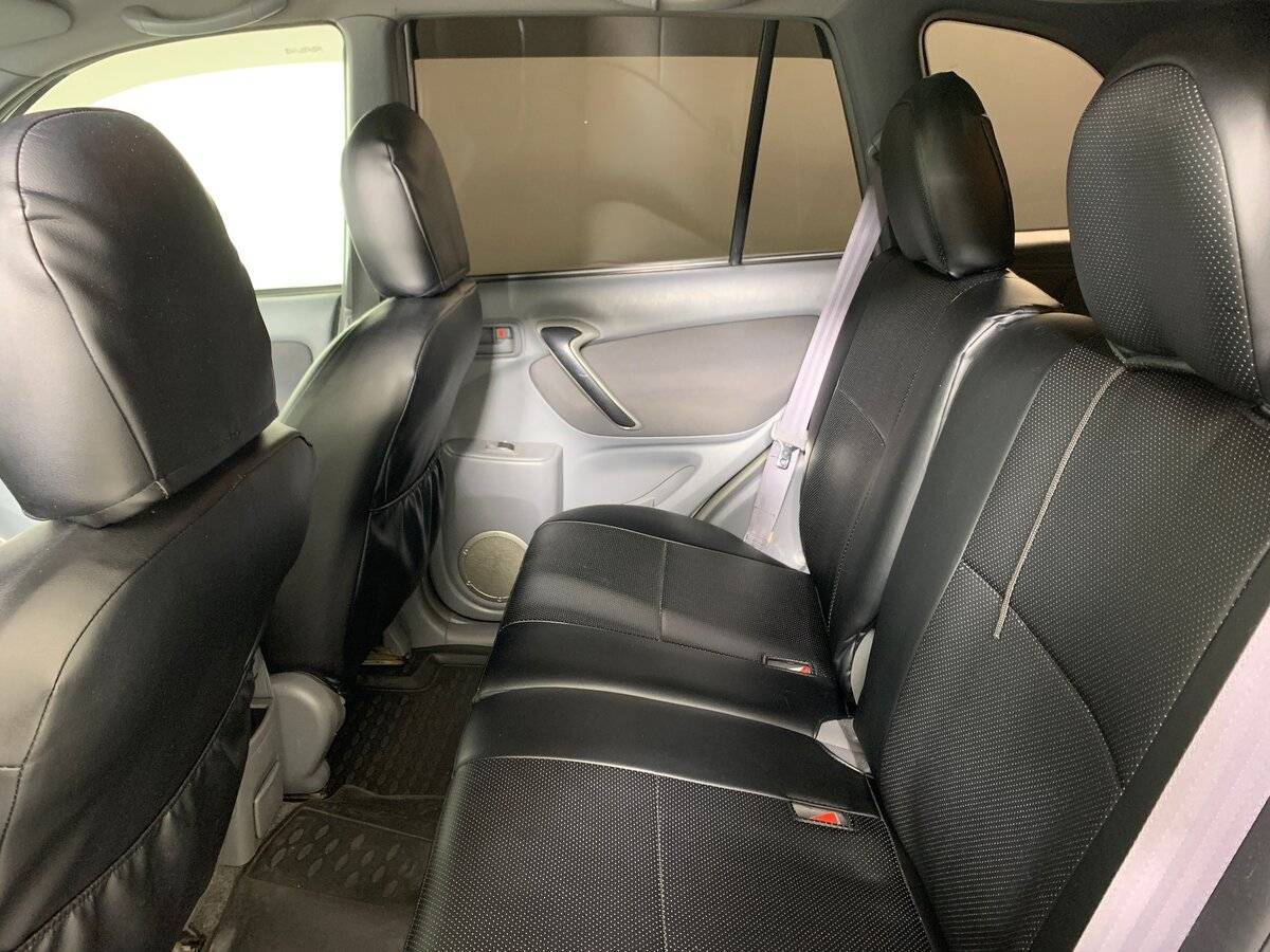 Toyota RAV4 с пробегом — 2002 год. Фото: #17