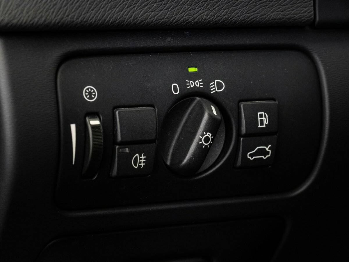 Volvo S60 с пробегом — 2011 год. Фото: #17