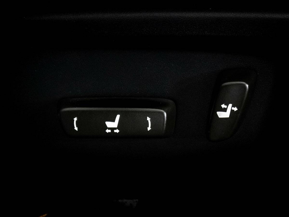 Toyota Fortuner с пробегом — 2018 год. Фото: #22