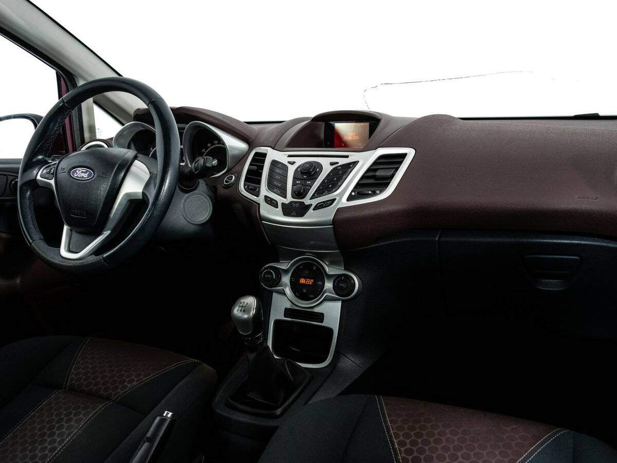 Ford Fiesta с пробегом — 2008 год. Фото: #6