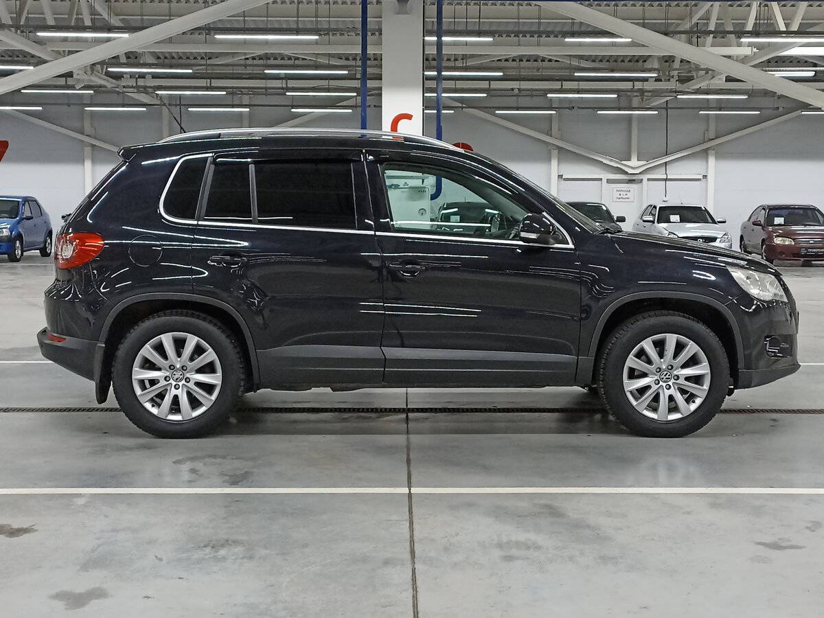 Volkswagen Tiguan с пробегом — 2008 год. Фото: #3