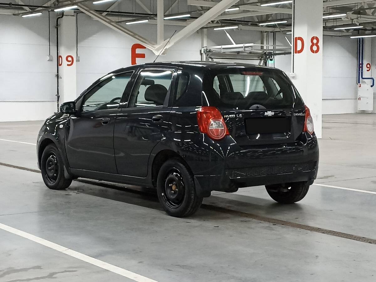 Chevrolet Aveo с пробегом — 2011 год. Фото: #6