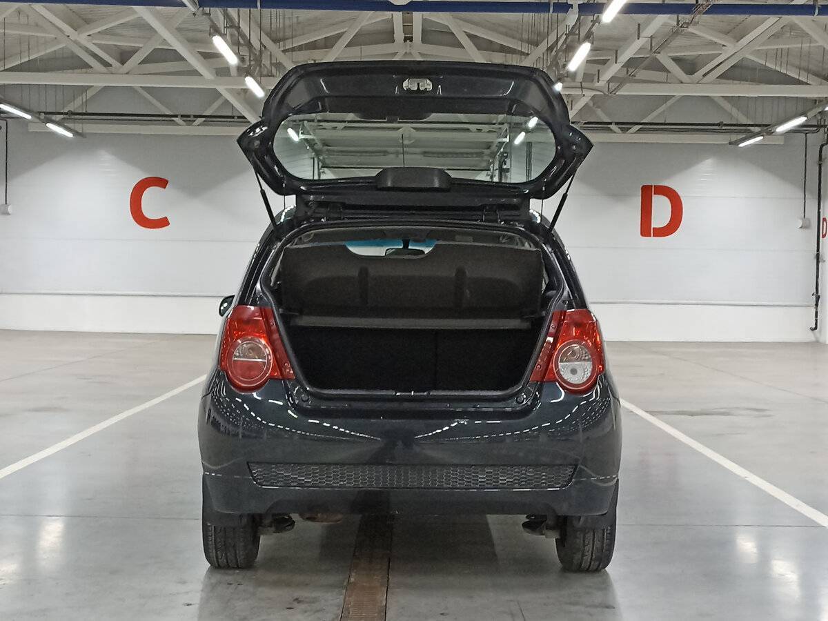 Chevrolet Aveo с пробегом — 2011 год. Фото: #9