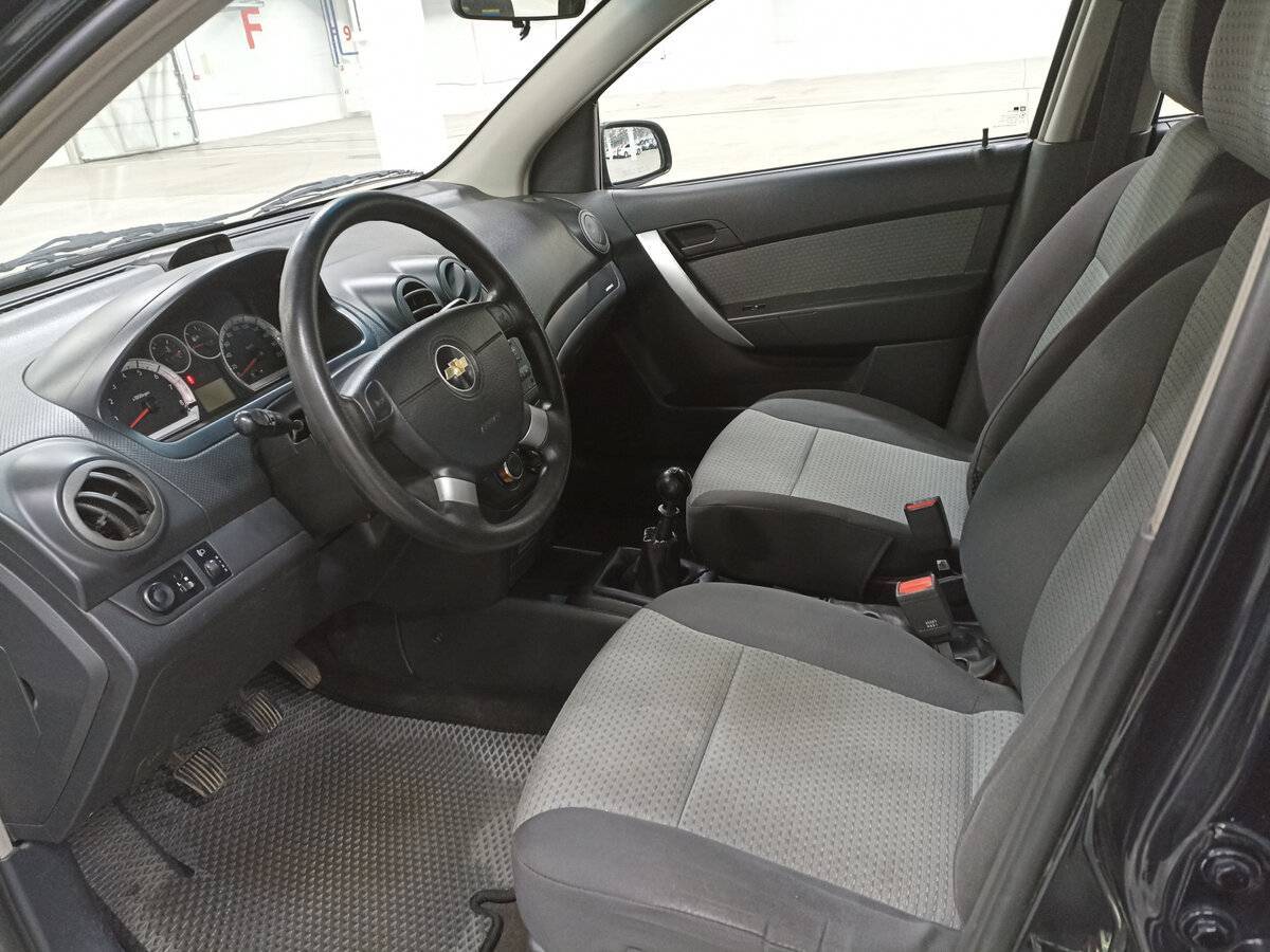 Chevrolet Aveo с пробегом — 2011 год. Фото: #15