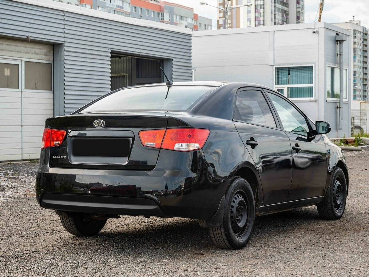 Kia Cerato с пробегом — 2012 год. Фото: #5
