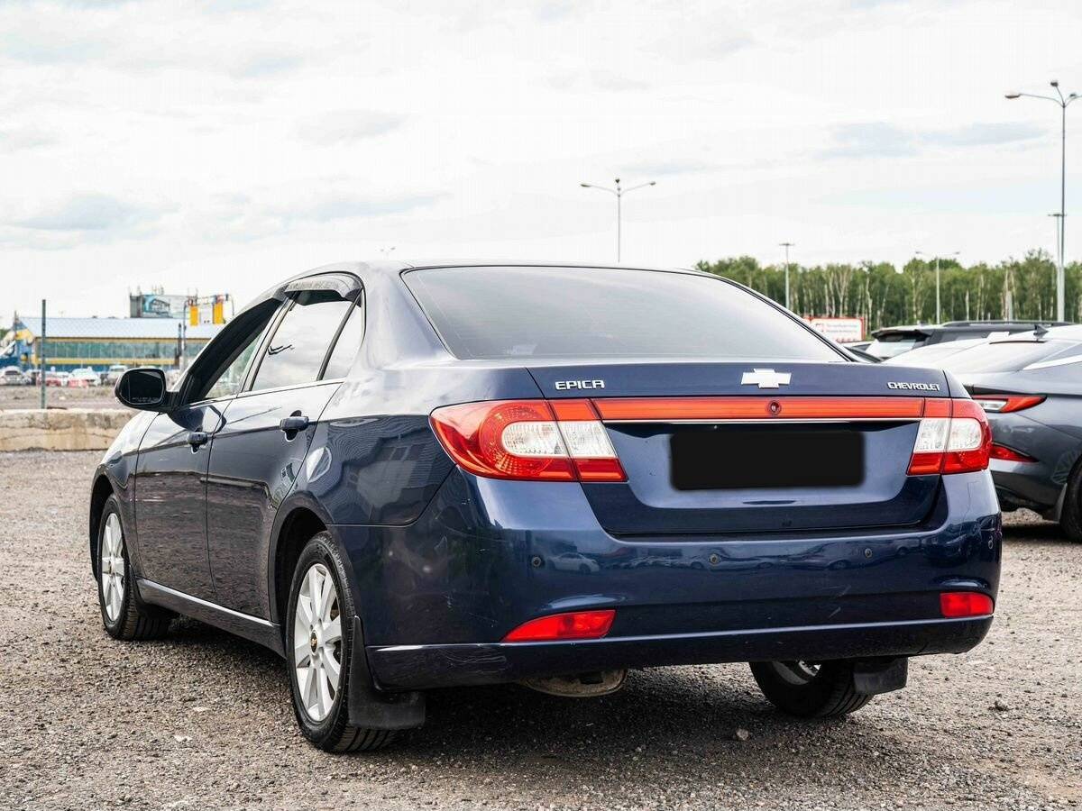 Chevrolet Epica с пробегом — 2012 год. Фото: #3