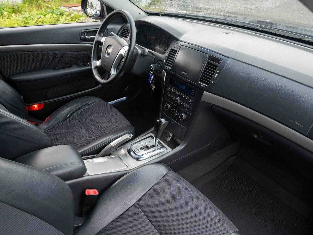 Chevrolet Epica с пробегом — 2012 год. Фото: #9