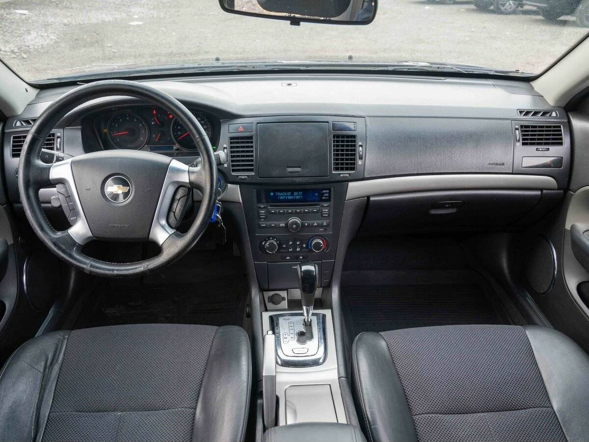 Chevrolet Epica с пробегом — 2012 год. Фото: #11