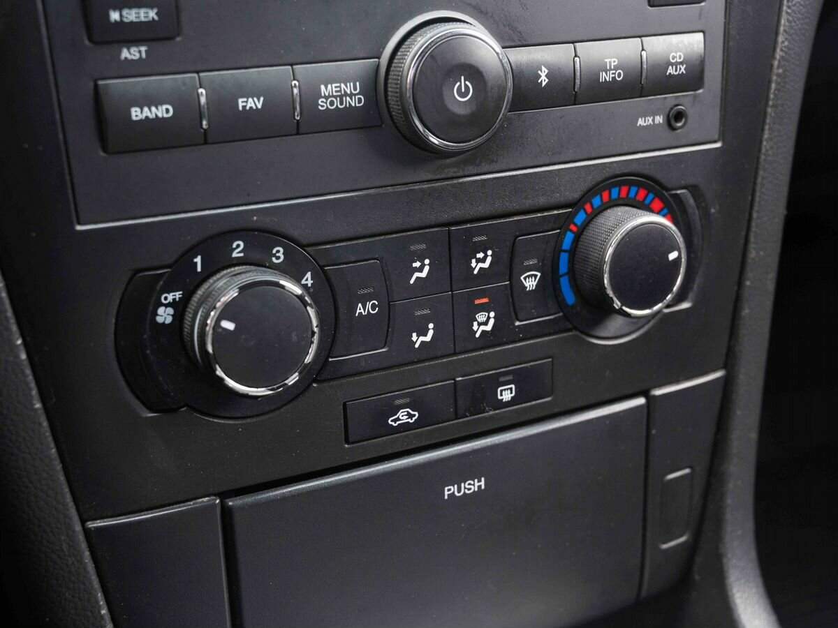 Chevrolet Epica с пробегом — 2012 год. Фото: #17