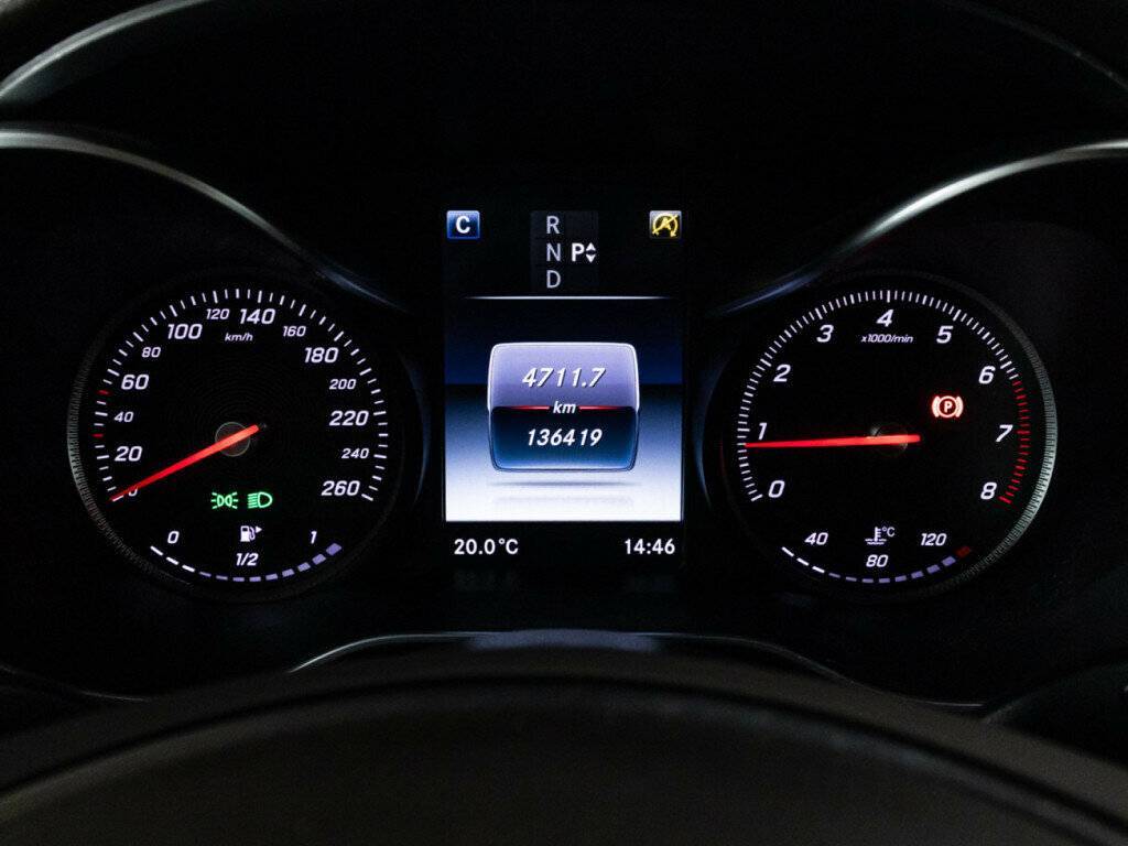 Mercedes-Benz GLC с пробегом — 2015 год. Фото: #11