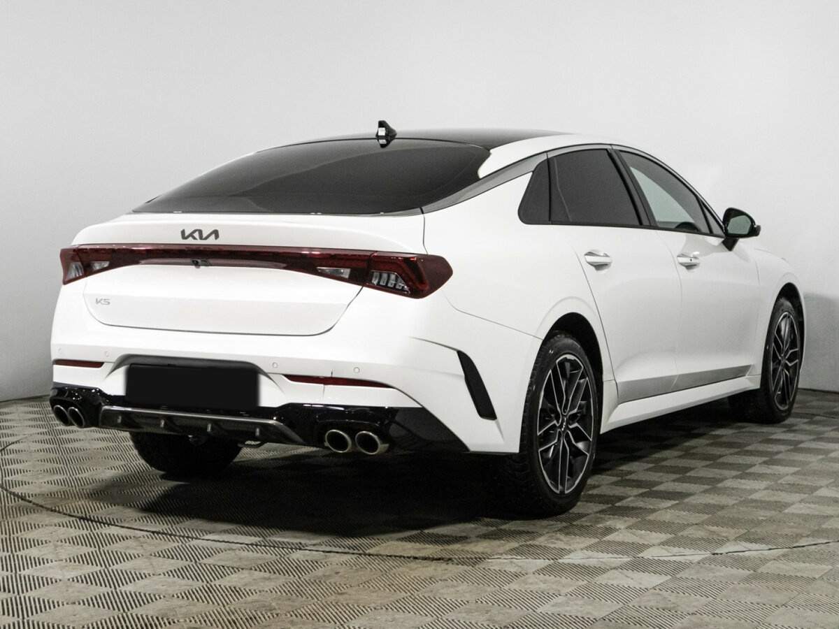 Kia K5 с пробегом — 2024 год. Фото: #4