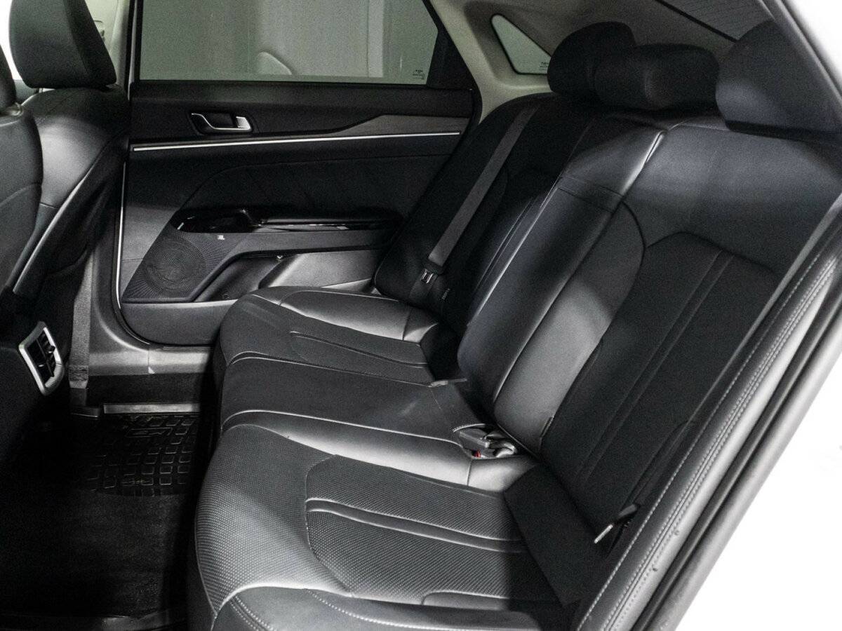 Kia K5 с пробегом — 2024 год. Фото: #9