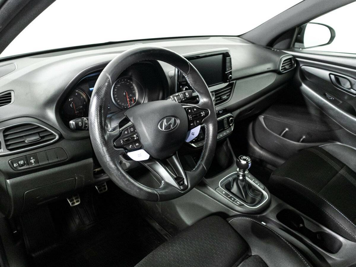 Hyundai i30 N с пробегом — 2019 год. Фото: #10