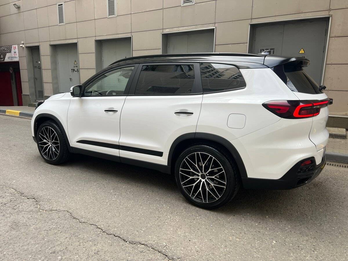 Chery Tiggo 8 с пробегом — 2023 год. Фото: #6