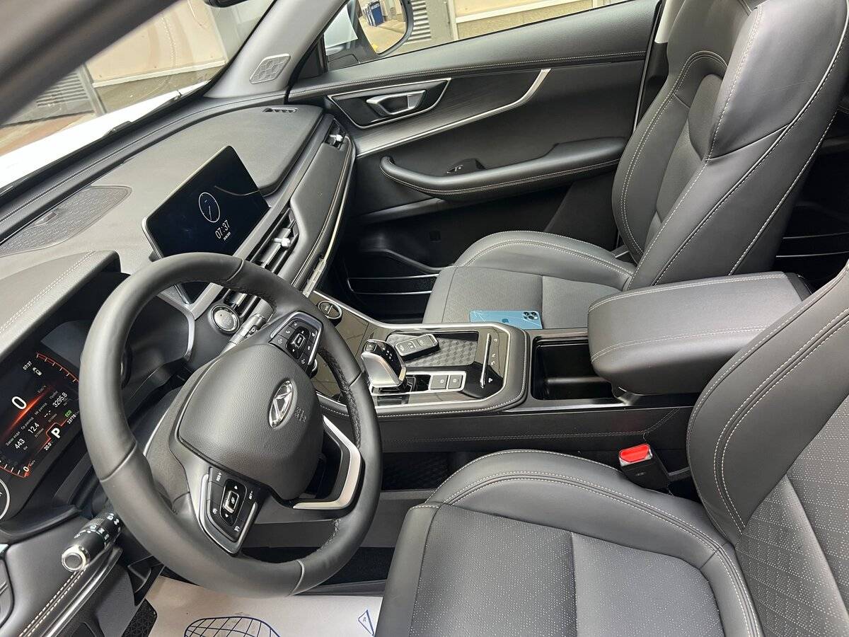 Chery Tiggo 8 с пробегом — 2023 год. Фото: #9