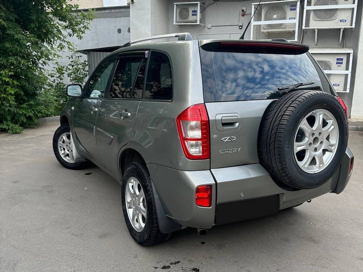 Chery Tiggo (T11) с пробегом — 2013 год. Фото: #6