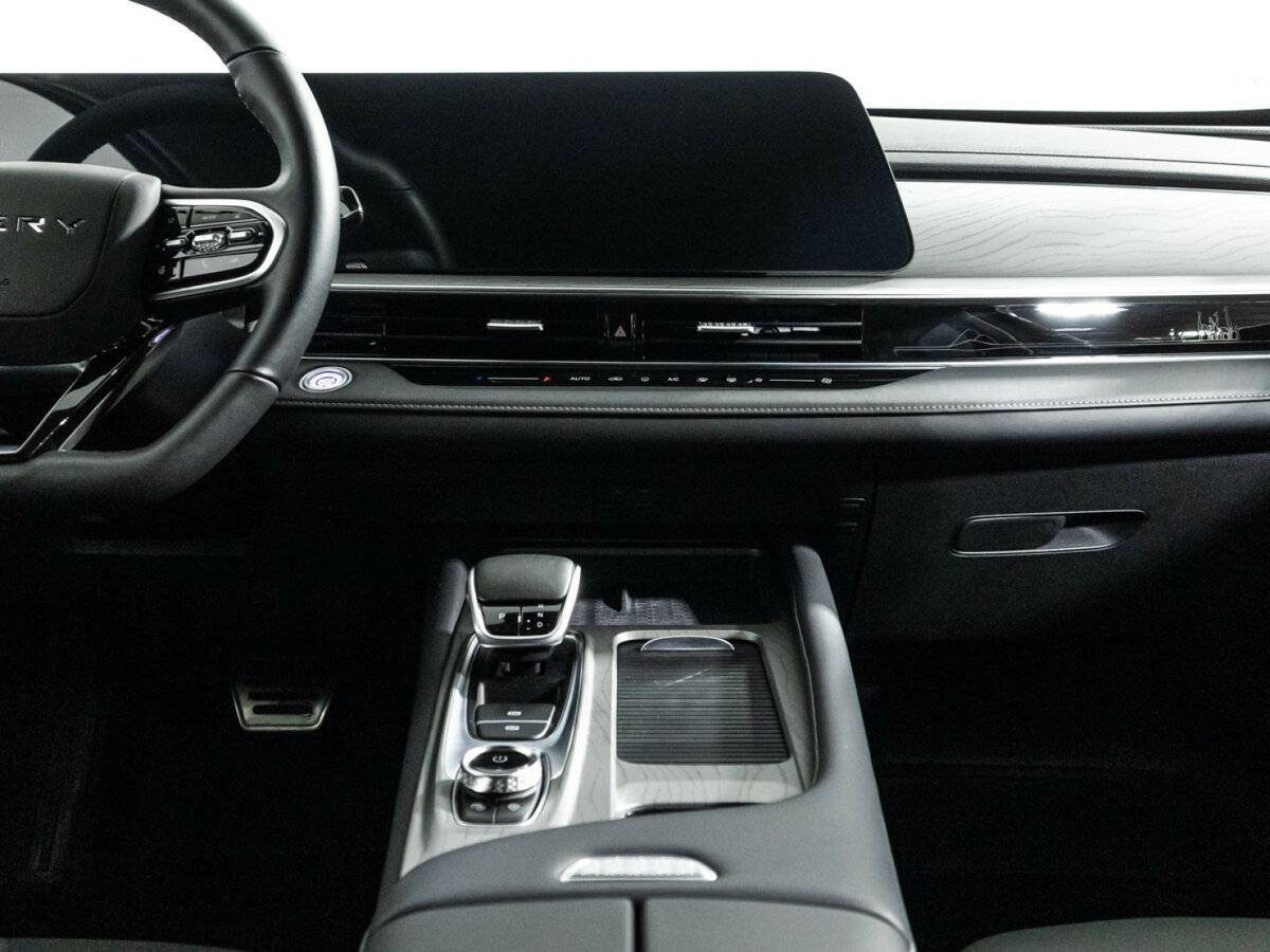 Chery Arrizo 8 с пробегом — 2023 год. Фото: #13