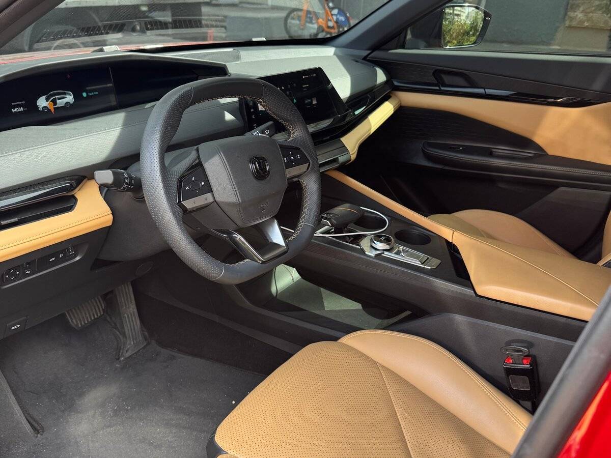 Changan UNI-V с пробегом — 2022 год. Фото: #6