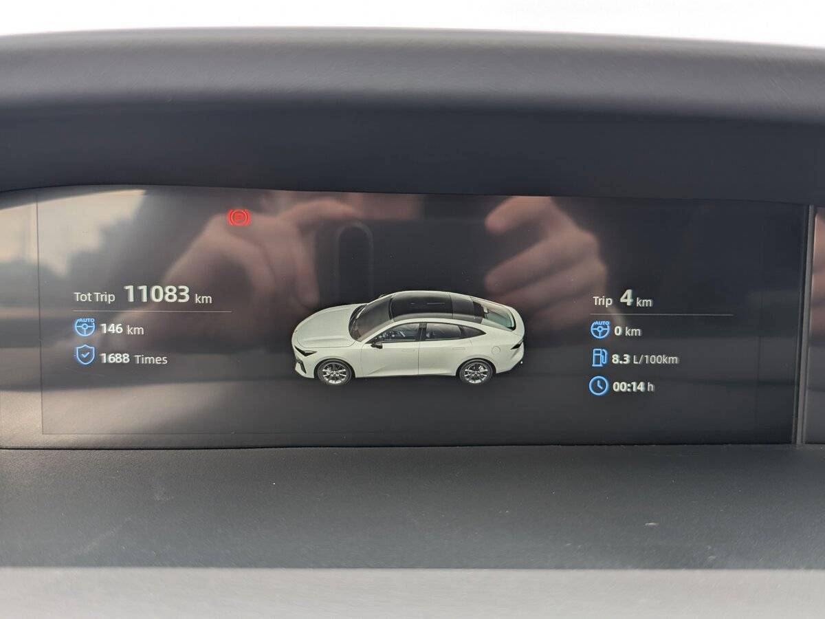 Changan UNI-V с пробегом — 2024 год. Фото: #12