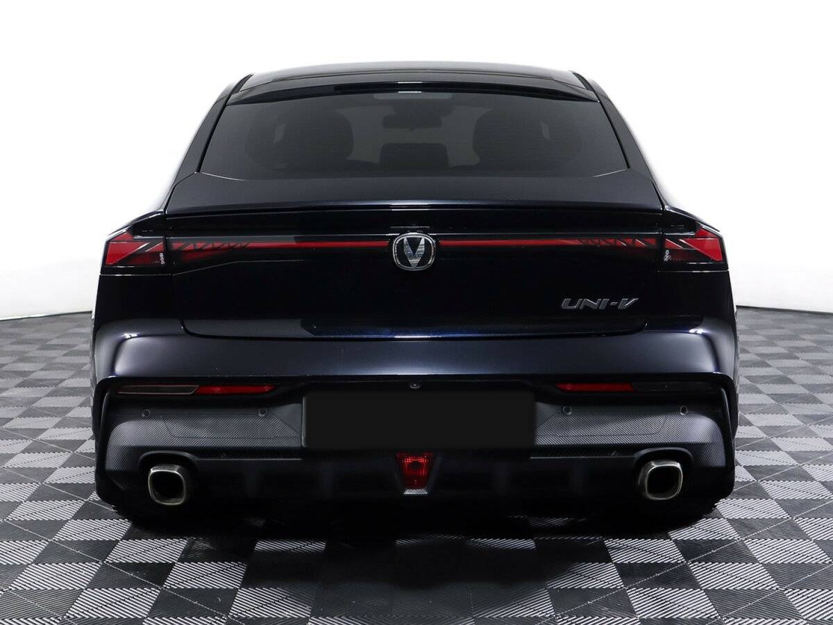 Changan UNI-V с пробегом — 2023 год. Фото: #5